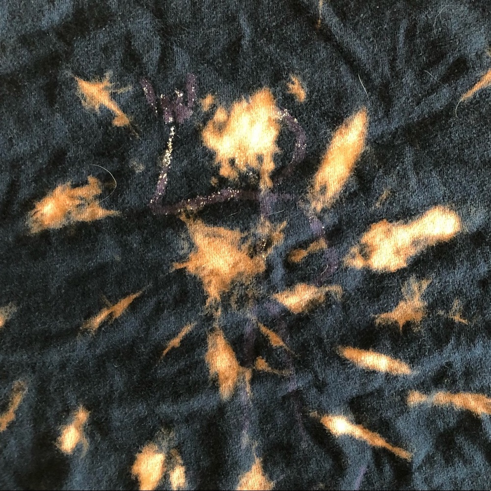 Vintage Custom Bleach Crop Top - Picture 2 of 3